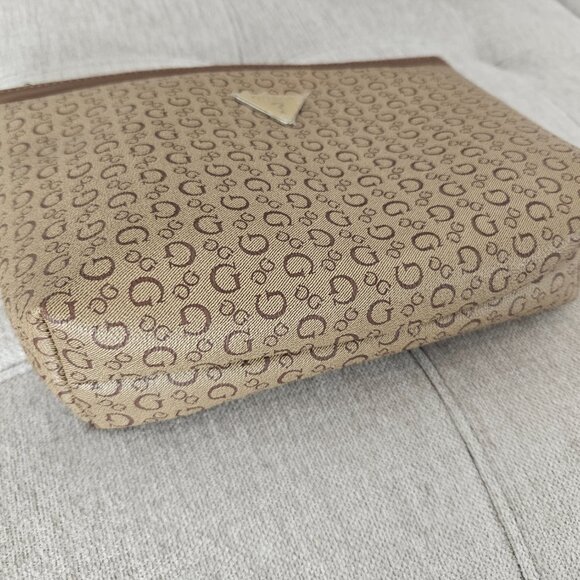 Guess Mocha Travel Bag Gold Logo Cosmetics Case 7200959 10.5" x 8" - Picture 3 of 11